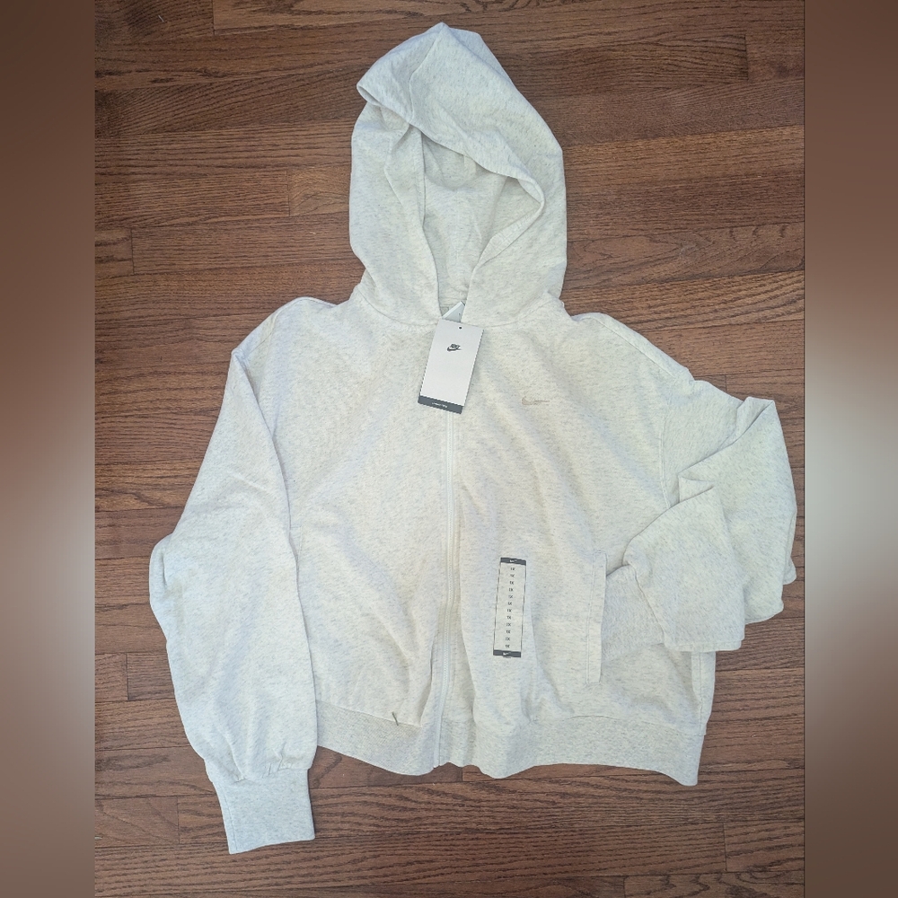 NWT Nike Women's Light Gray Hoodie -Sz 1X